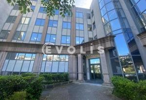 Location bureaux Neuilly-Plaisance - RER A et bus à proximité