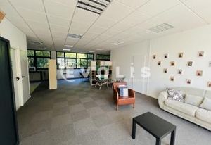 Location local d'activité Emerainville - Proche A4 et Francilienne