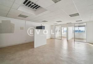 Location bureaux Neuilly-Plaisance - Proche RER et bus