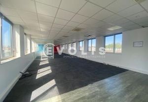 Bureaux à louer Neuilly-Plaisance - RER A et bus à proximité