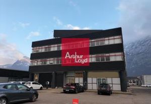 Location bureaux Saint-Égrève - Proche autoroute A480, bus et train