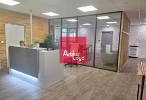 Location bureaux Montbonnot-Saint-Martin avec parking et accès autoroute
