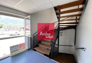 Location bureaux Crolles - Proche autoroute A41 et bus