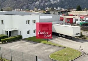 Location entrepôt Sassenage - Proche autoroutes et bus