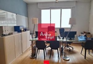 Vente bureau Grenoble centre - Proche tram, gare et centre-ville