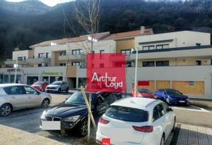 Location local commercial neuf Noyarey centre