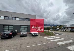 Vente bureaux Montbonnot - Ascenseur, parking et normes ERP/PMR