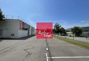Vente local d'activité Saint-Martin-d'Hères - Parc fermé