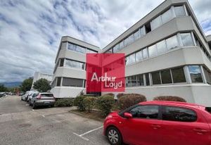 Bureaux à louer Saint-Martin-d'Hères - Proche campus et transports