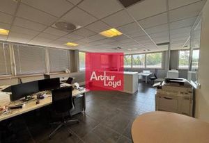 Location bureaux Moirans - Proche gare, bus et A48
