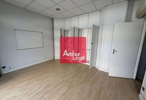 Location local commercial Grenoble - Avenue Jean Perrot