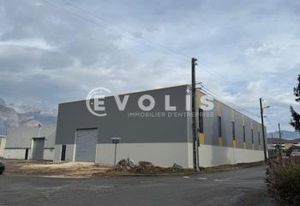 Location local d'activité Froges - Hauteur 7m - Portes sectionnelles