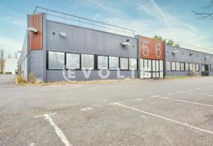 Locaux d'activité à louer Villebon-sur-Yvette - Proximité RER et autoroutes