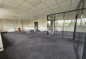 Bureaux à louer Villebon-sur-Yvette - Proche RER et autoroutes