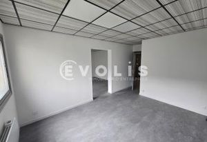 Location bureaux/entrepôts Grigny - Tram T12, RER D et A6