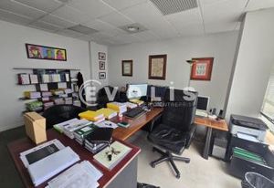 Bureaux à louer Evry-Courcouronnes - RER, Tram et Bus