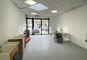 Location bureaux Massy - Proche RER, bus et Grand Paris Express