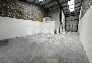 Location locaux d'activité Lisses - Porte sectionnelle 3,5m
