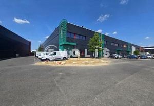 Location local d'activité Villejust - Proche A10 et transports