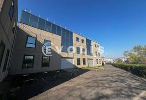 Bureaux et activités à vendre Viry-Chatillon - RER et bus