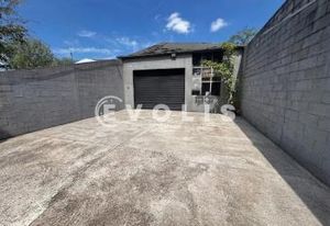 Local d'activité + logement à vendre Evry-Courcouronnes