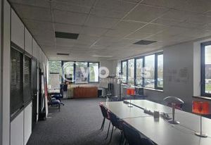 Bureaux à louer Villebon-sur-Yvette - Proche A10, N118 et RER Massy