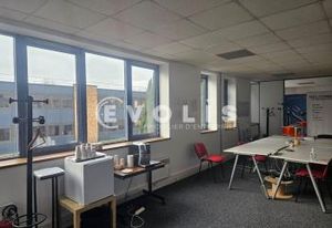 Bureaux à louer Villebon-sur-Yvette - Proche A10, N118 et RER Massy