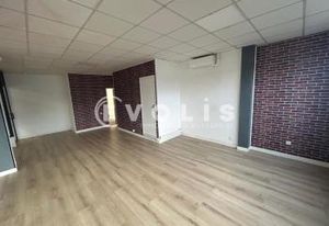 Location local commercial Ormoy (91) - Axe très fréquenté