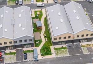 Vente bureaux Groslay - Parc sécurisé, accès poids lourds