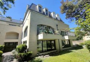 Location bureaux Bordeaux Saint-Seurin - Proche bus et jardin