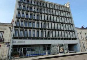 Location bureaux Bordeaux Barrière du Médoc - Proche tram D et commerces