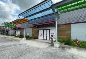 Local commercial à louer Châteaubernard - Retail Park Cognac