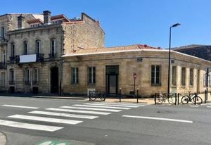 Location bureaux Bordeaux Chartrons - Tram et bus à proximité