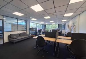 Location bureaux Bordeaux Lac - Proche tram et autoroute