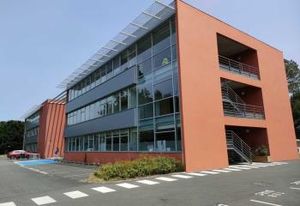 Location bureaux Canéjan - Proche A63 et bus ligne 24