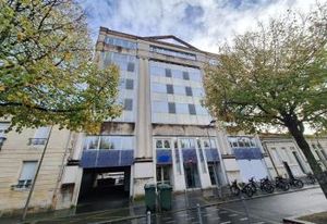 Location bureaux Bordeaux Gaviniès - Tram A et bus à proximité