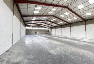 Location entrepôt Décines-Charpieu - Accès A42/A43