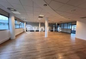Location bureaux Bordeaux - Proche tram C et bus 9