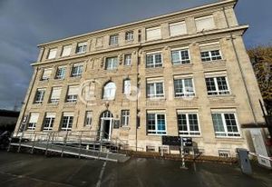 Location bureaux Bordeaux - Proche Tram Stade Chaban Delmas
