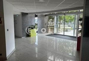 Location bureaux Pessac - Parc Canteranne, accès bus et autoroute