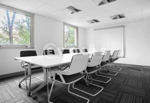 Bureau fermé dans centre d'affaires - Bordeaux - Place Ravezies - Transports en commun