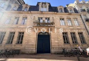 Location bureau Bordeaux centre - Proche tram, port et parking