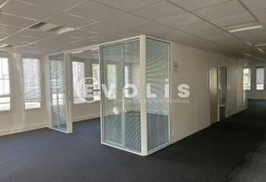 Location bureaux Bordeaux - Proximité tram, bus et rocade