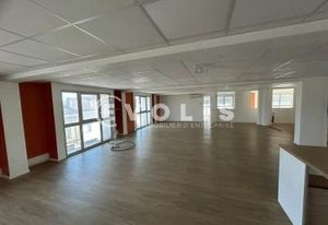Location local commercial Bordeaux Chartrons - cours passant