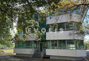 Location bureaux Pessac Europarc B18 - Tram et bus à proximité