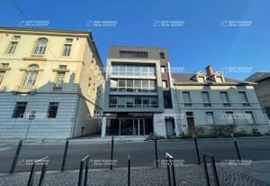 Location local commercial Chambéry centre-ville