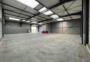 Local d'activité à vendre Guichainville - Zone industrielle Evreux