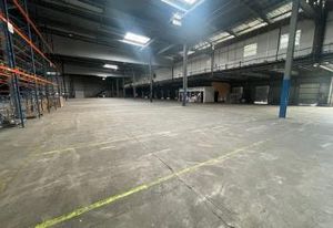 Vente entrepôt Gravigny - Accès direct N154 vers A13