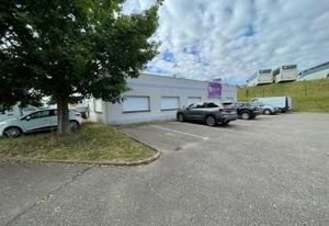 Location local d'activité Vernon - Proche A13 et bus