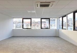 Location locaux d'activité bureaux Ivry-sur-Seine - Proche métro